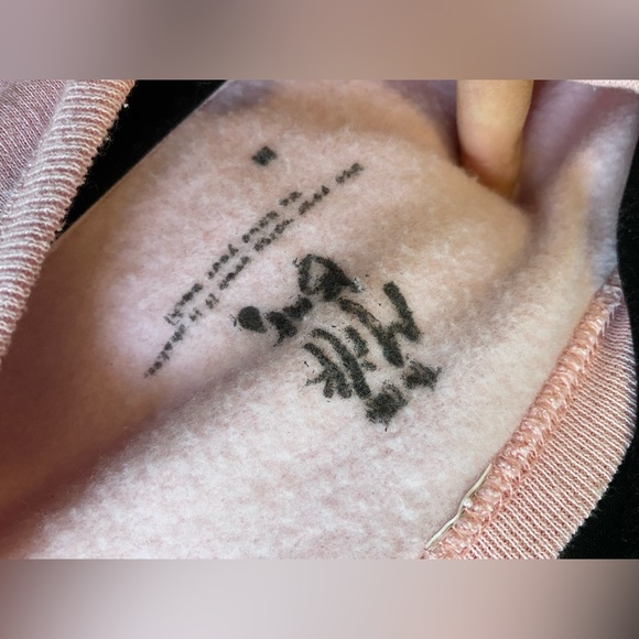 The Milk Bar sweatshirt - Picture 5 of 5